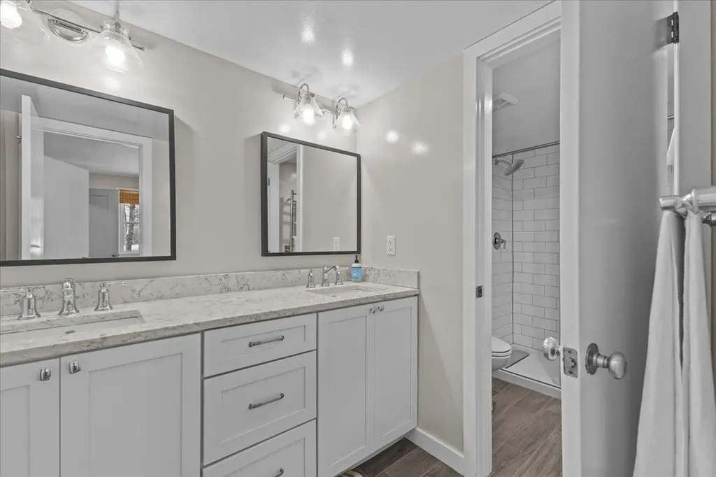 51 Tollhouse Lane Stowe VT 05672