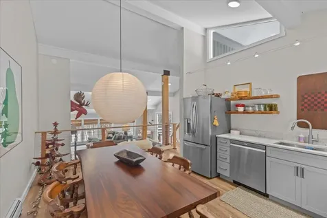 51 Tollhouse Lane Stowe VT 05672