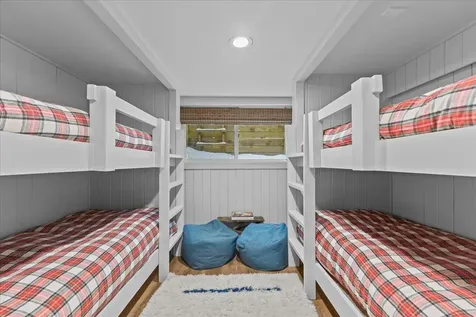 51 Tollhouse Lane Stowe VT 05672