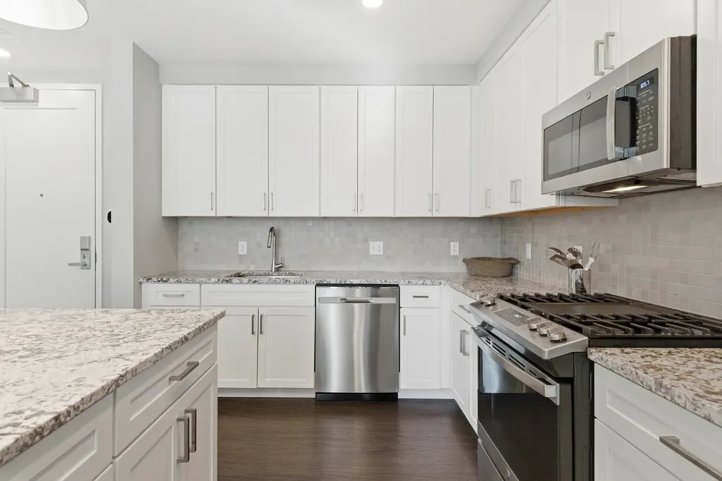 51 Elm Street Laconia NH 03246