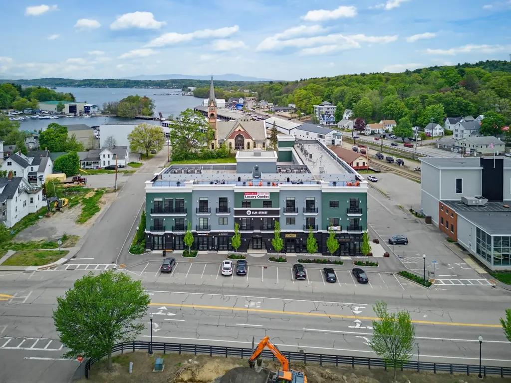 51 Elm Street Laconia NH 03246