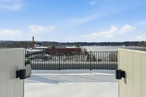 51 Elm Street Laconia NH 03246