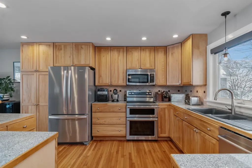 4542 Maquam Shore Road St. Albans Town VT 05488
