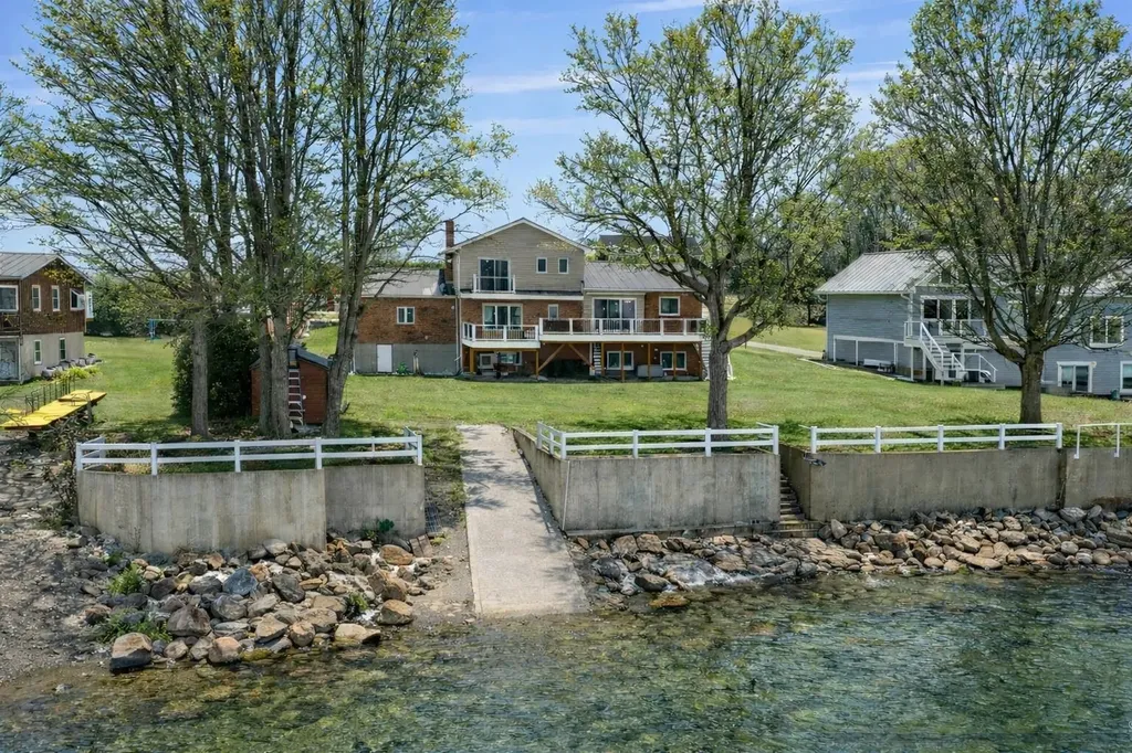 4542 Maquam Shore Road St. Albans Town VT 05488