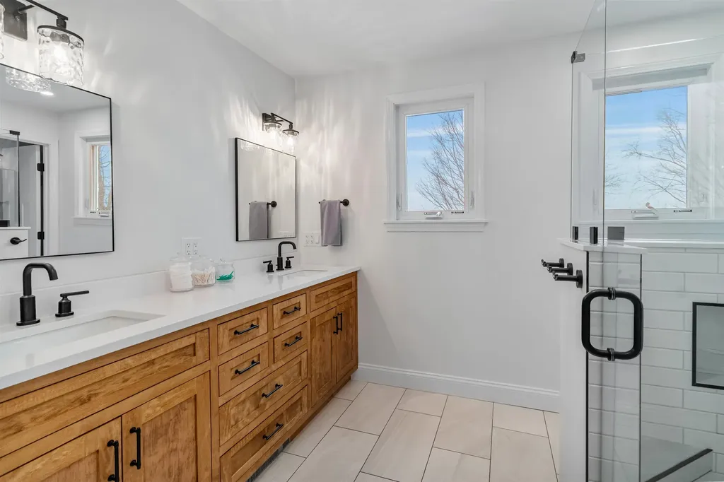 4542 Maquam Shore Road St. Albans Town VT 05488
