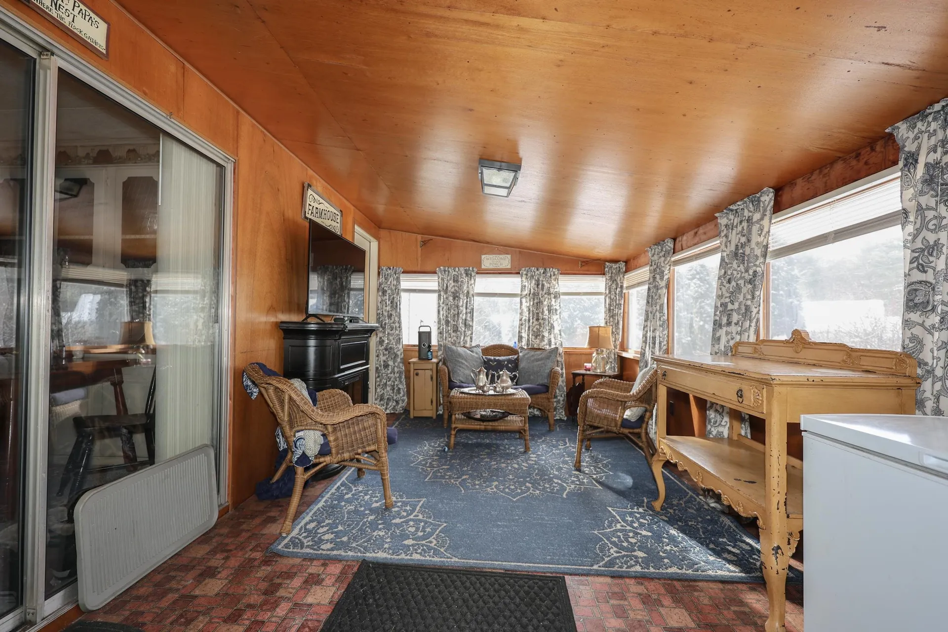 63 Evergreen Lane Hopkinton NH 03229