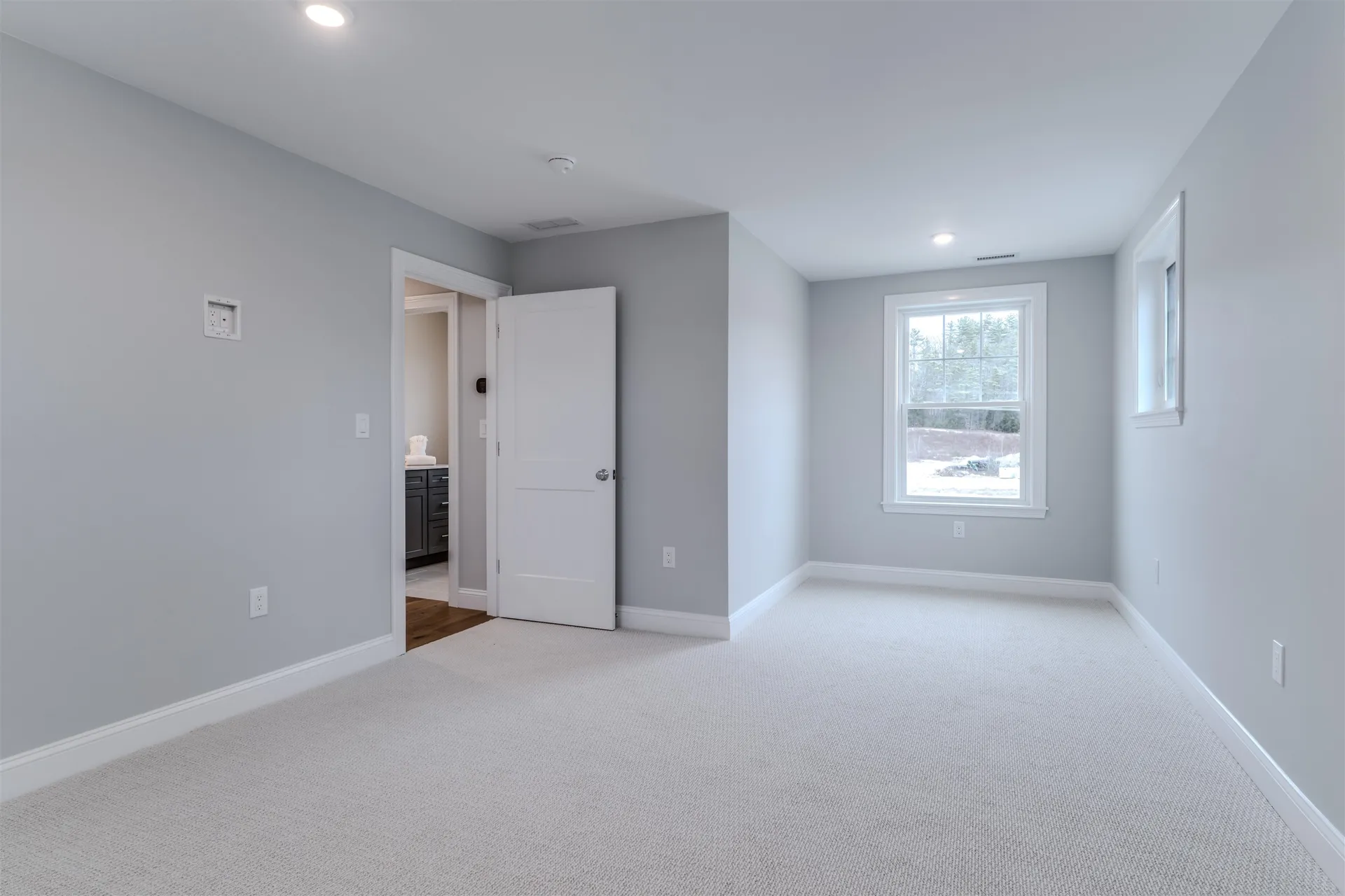 2 Benjamin Lane Thornton NH 03285