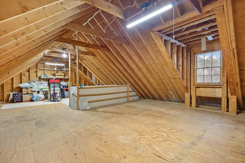 9 Village Drive Atkinson NH 03811