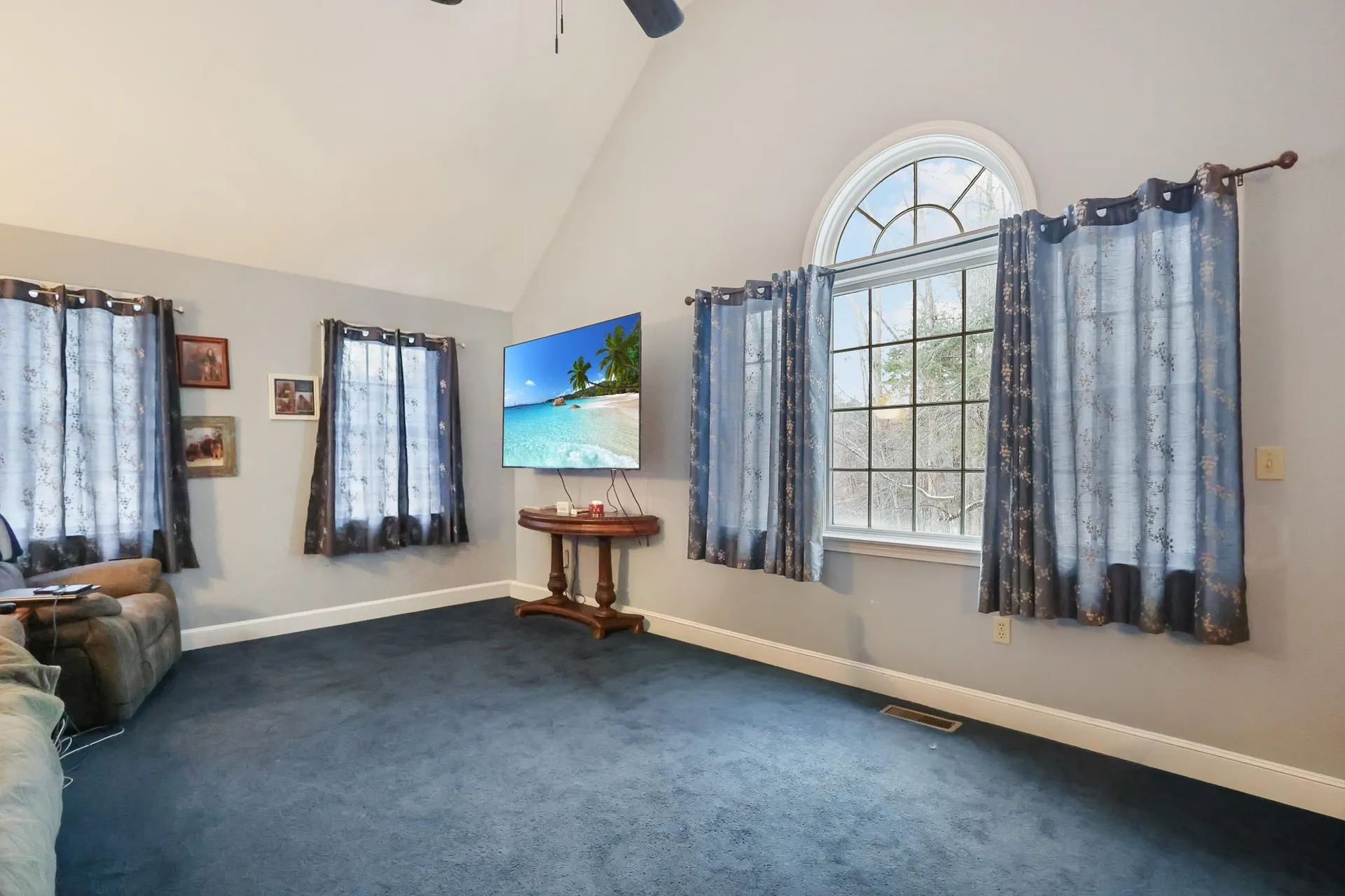 9 Village Drive Atkinson NH 03811