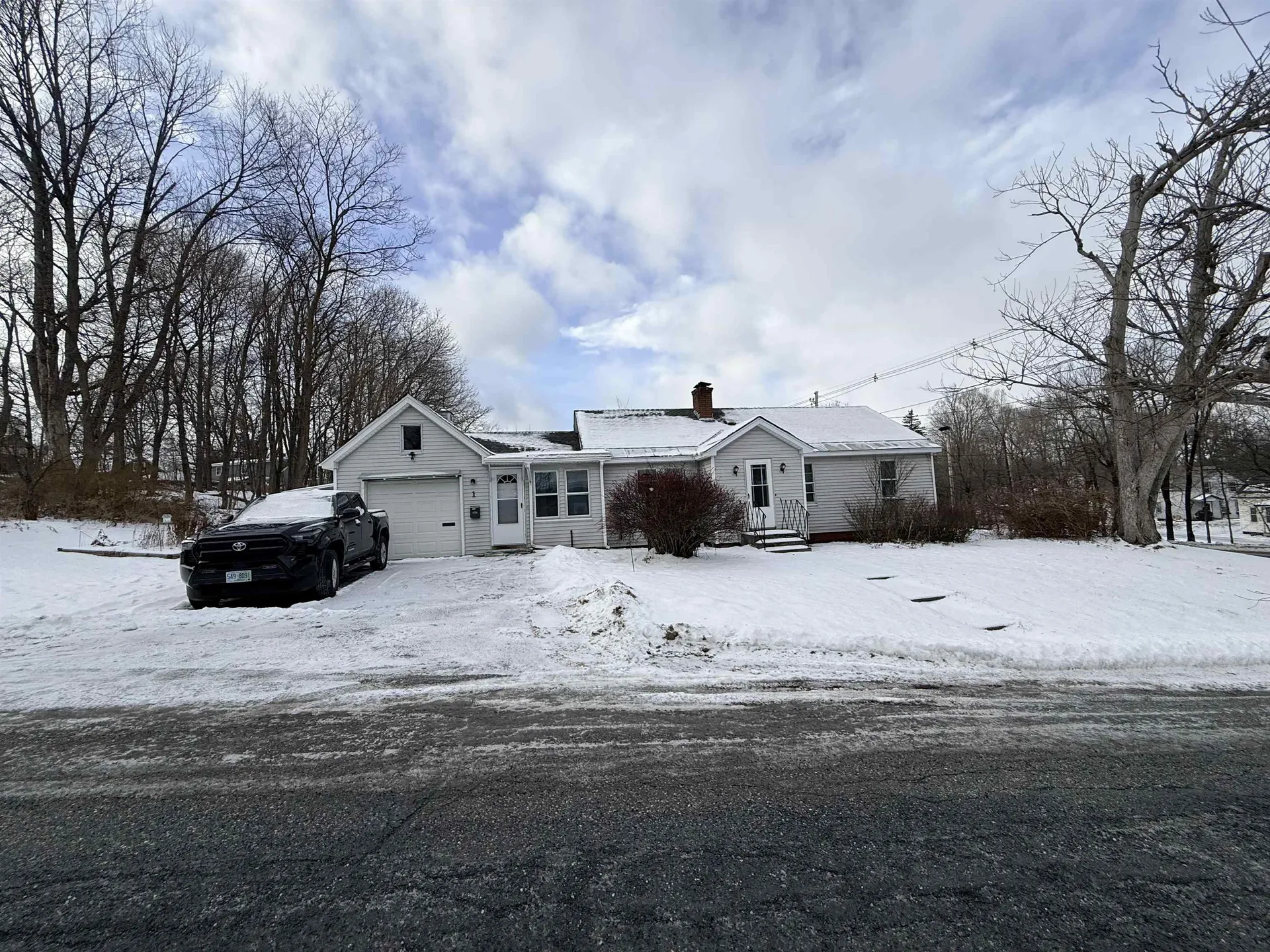 1 Highland Avenue Claremont NH 03743