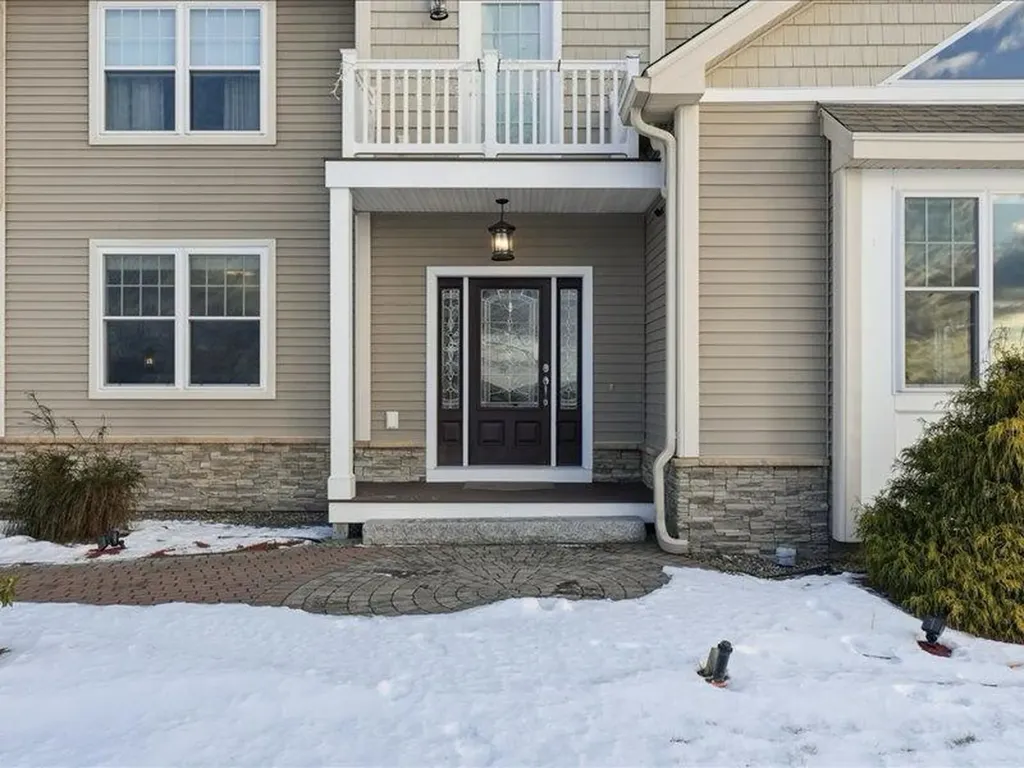 02 Aspen Drive Pelham NH 03076