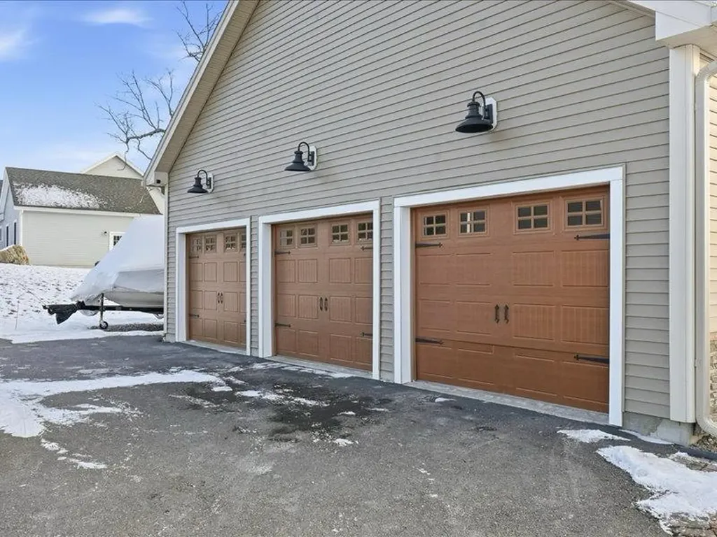 02 Aspen Drive Pelham NH 03076