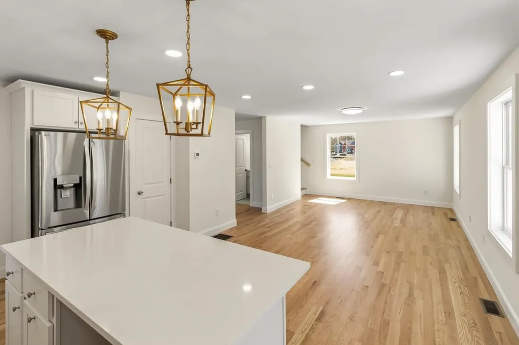 28 Pebble Court Barrington NH 03825