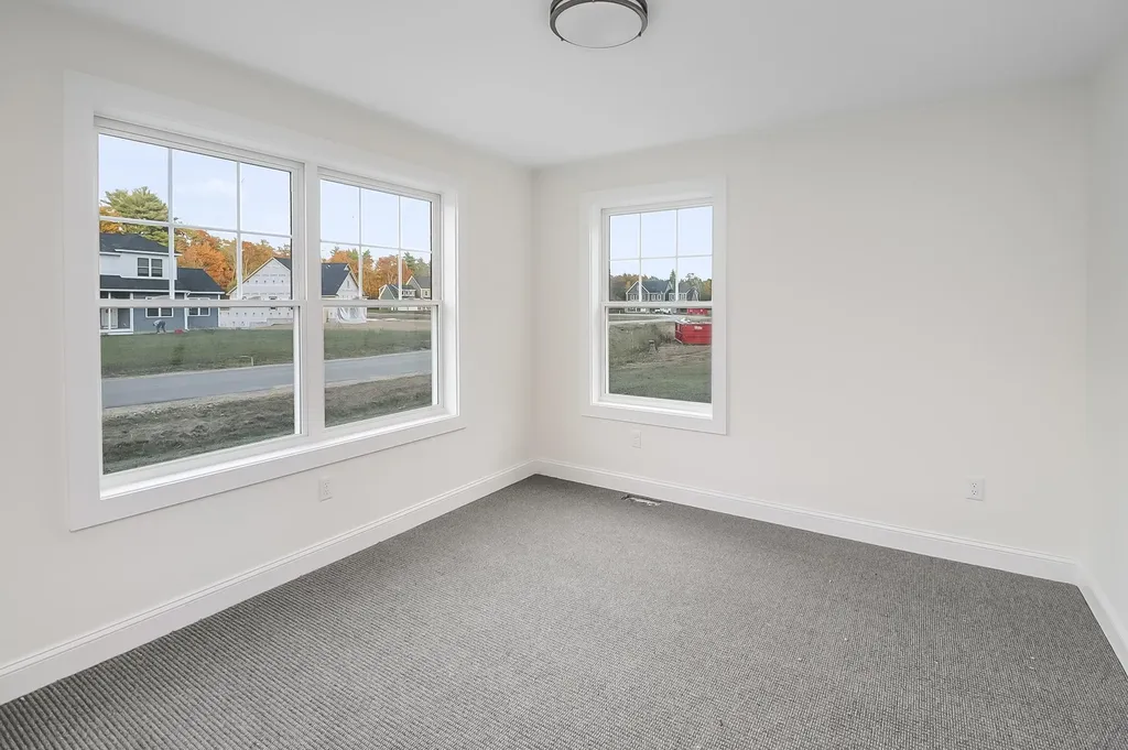 28 Pebble Court Barrington NH 03825