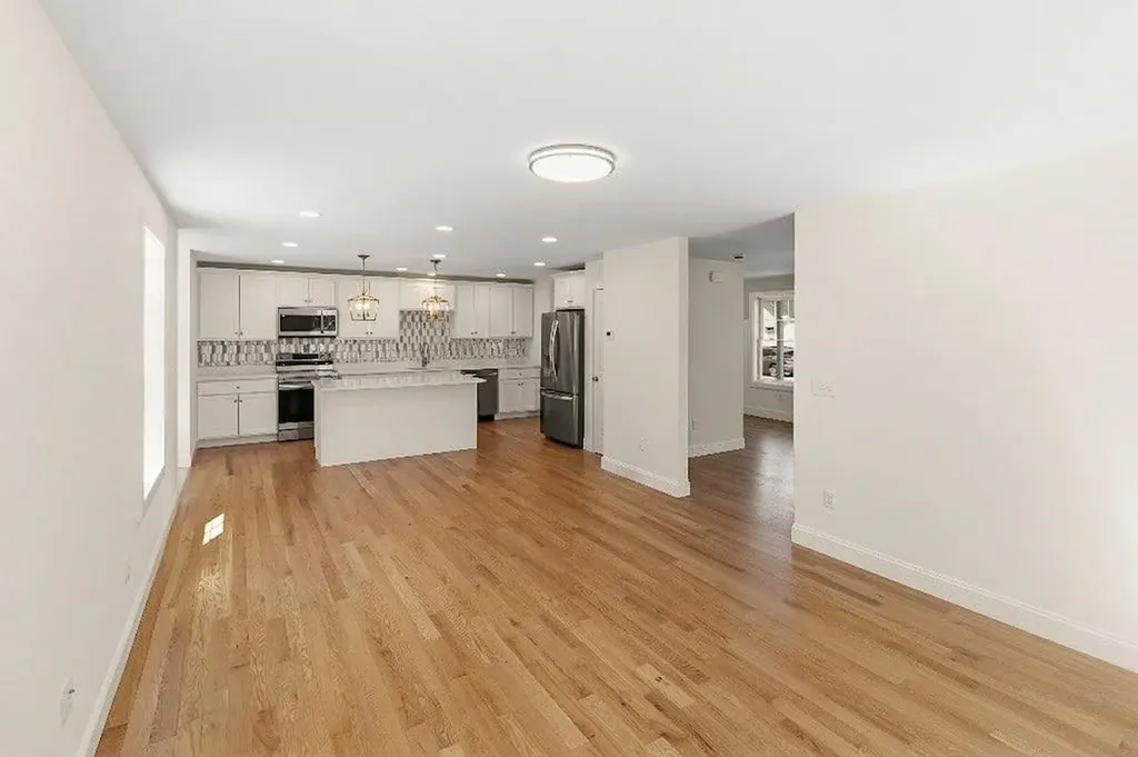 28 Pebble Court Barrington NH 03825