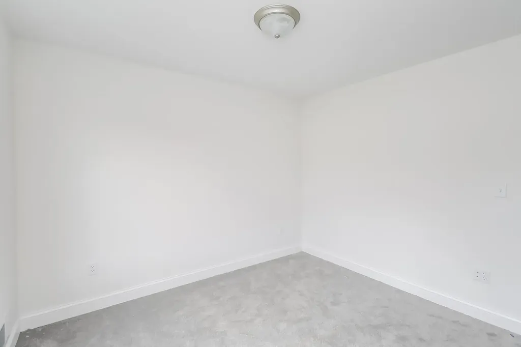 28 Pebble Court Barrington NH 03825