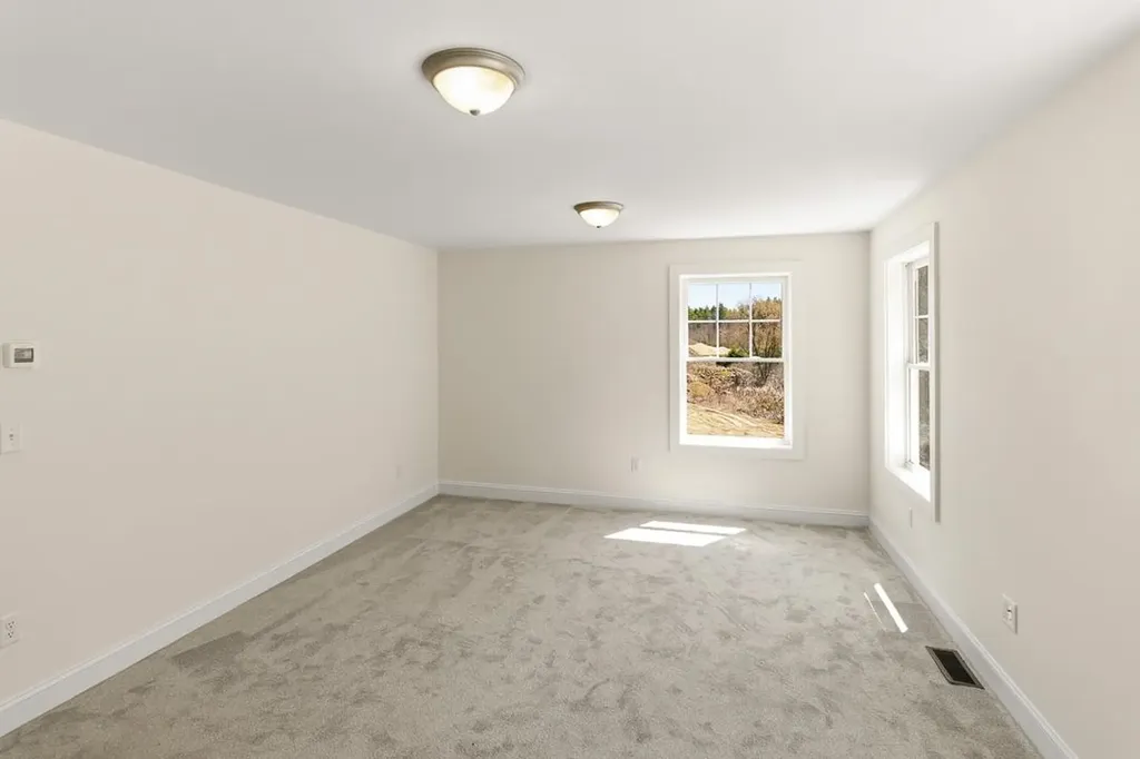 28 Pebble Court Barrington NH 03825