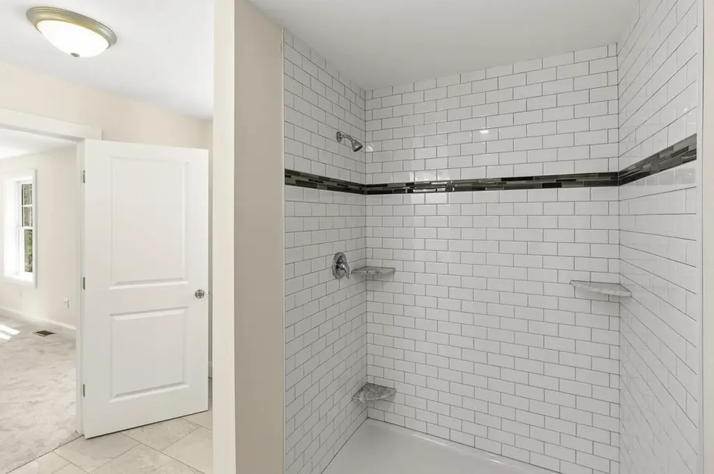 28 Pebble Court Barrington NH 03825