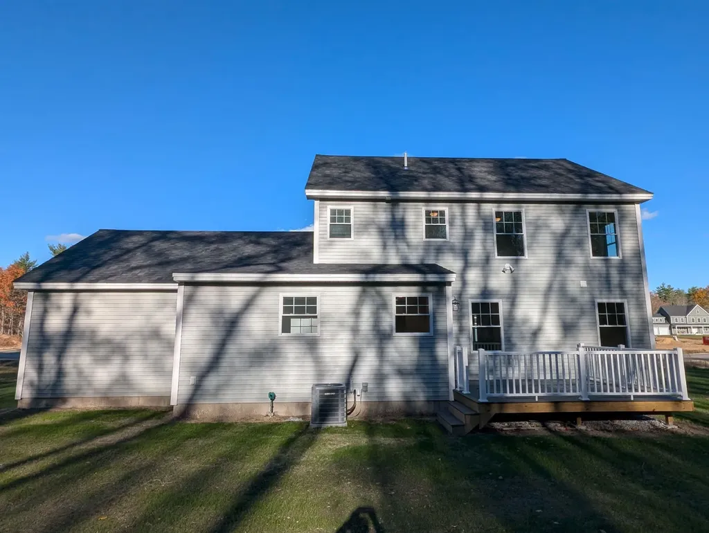 28 Pebble Court Barrington NH 03825