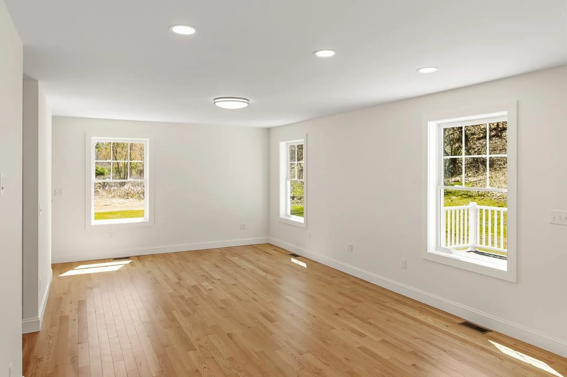 28 Pebble Court Barrington NH 03825