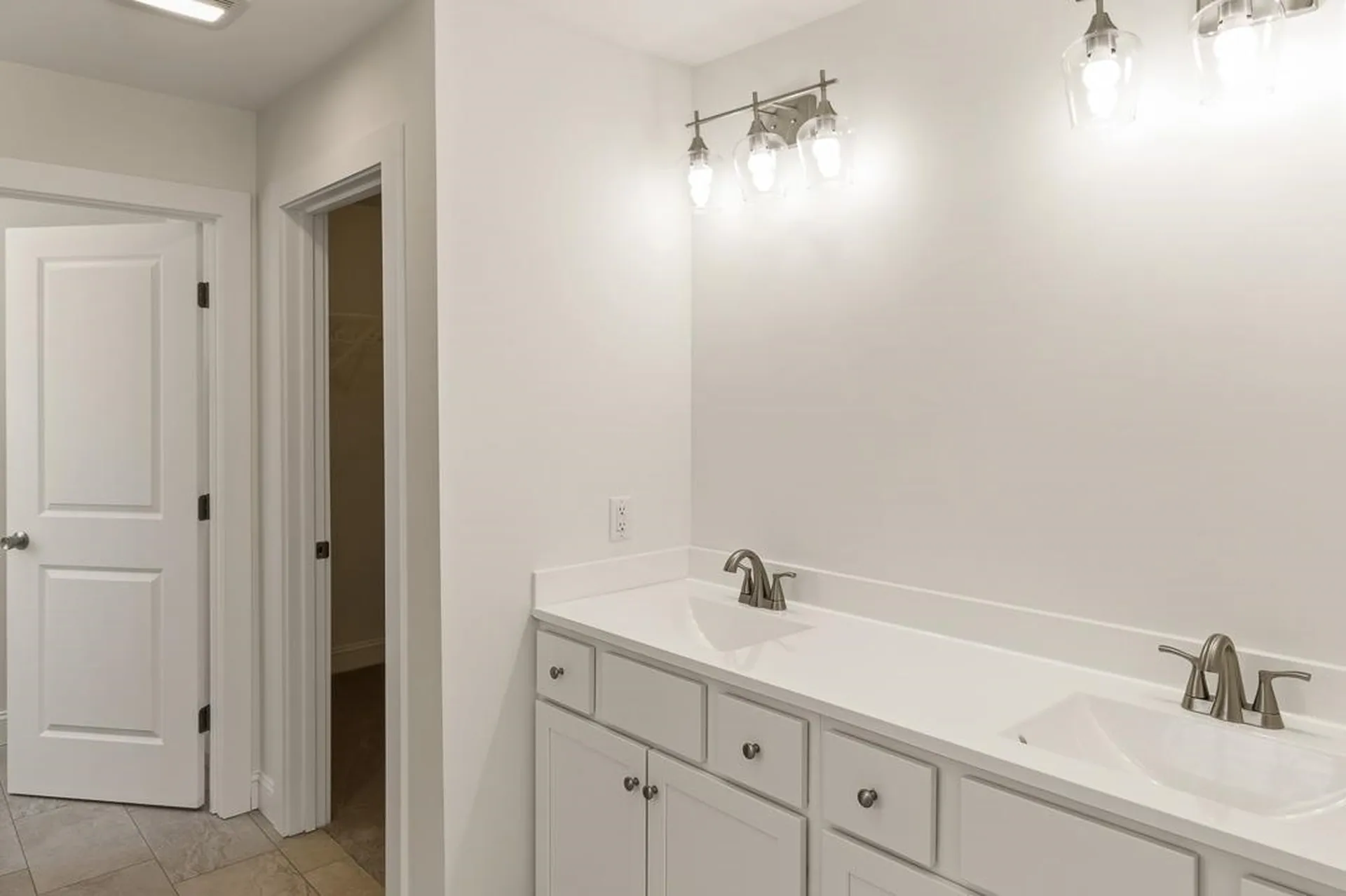 28 Pebble Court Barrington NH 03825