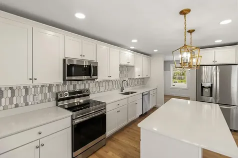 28 Pebble Court Barrington NH 03825