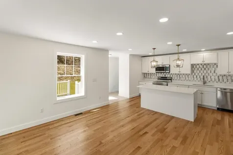 28 Pebble Court Barrington NH 03825