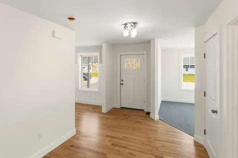 28 Pebble Court Barrington NH 03825
