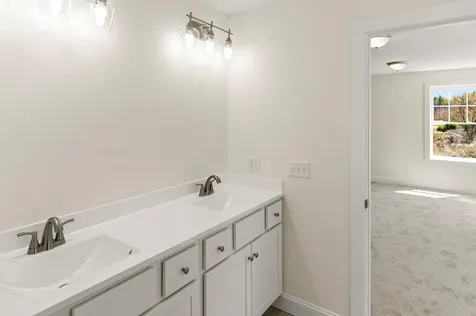 28 Pebble Court Barrington NH 03825