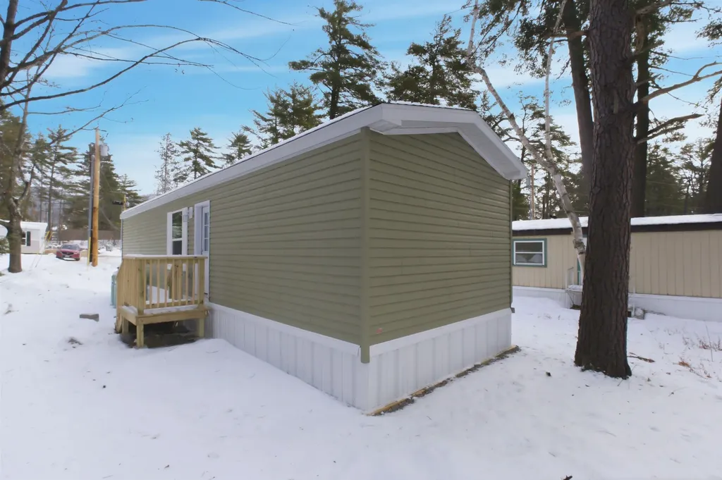 64 O'keefe Circle Conway NH 03860