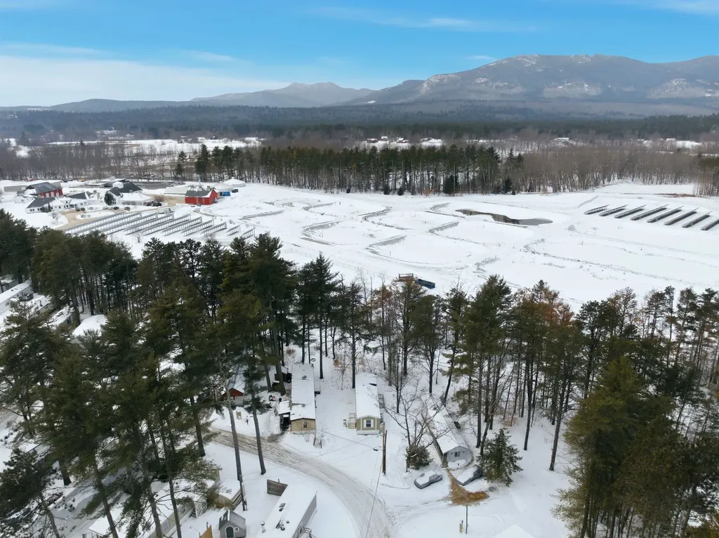 64 O'keefe Circle Conway NH 03860