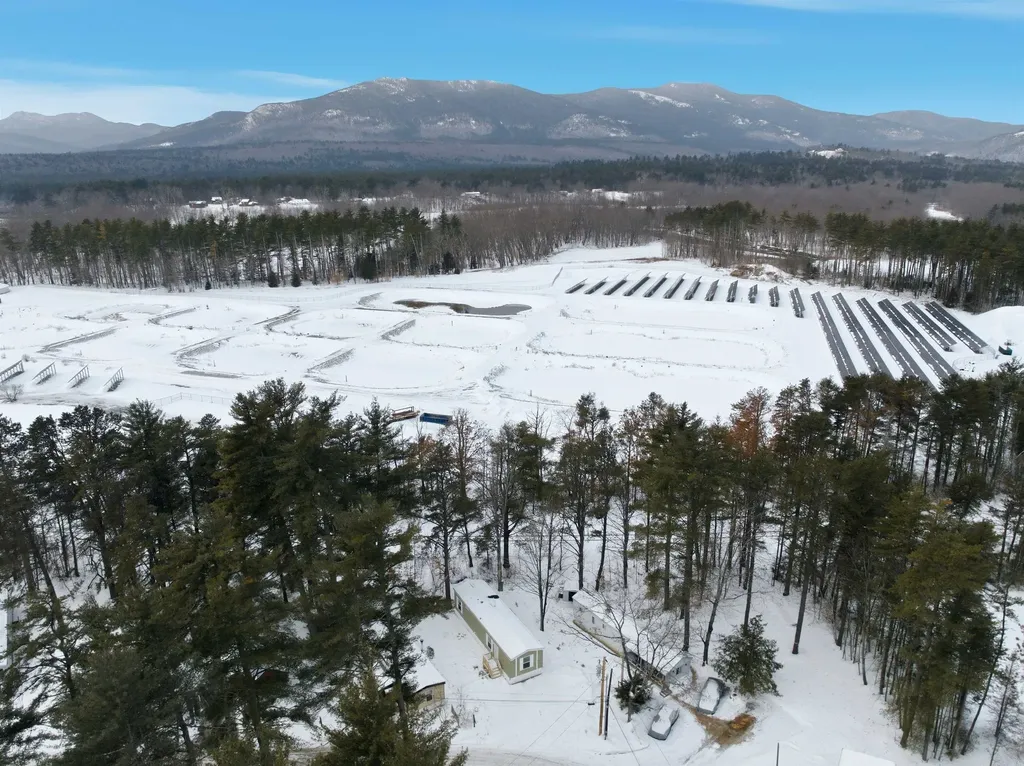 64 O'keefe Circle Conway NH 03860