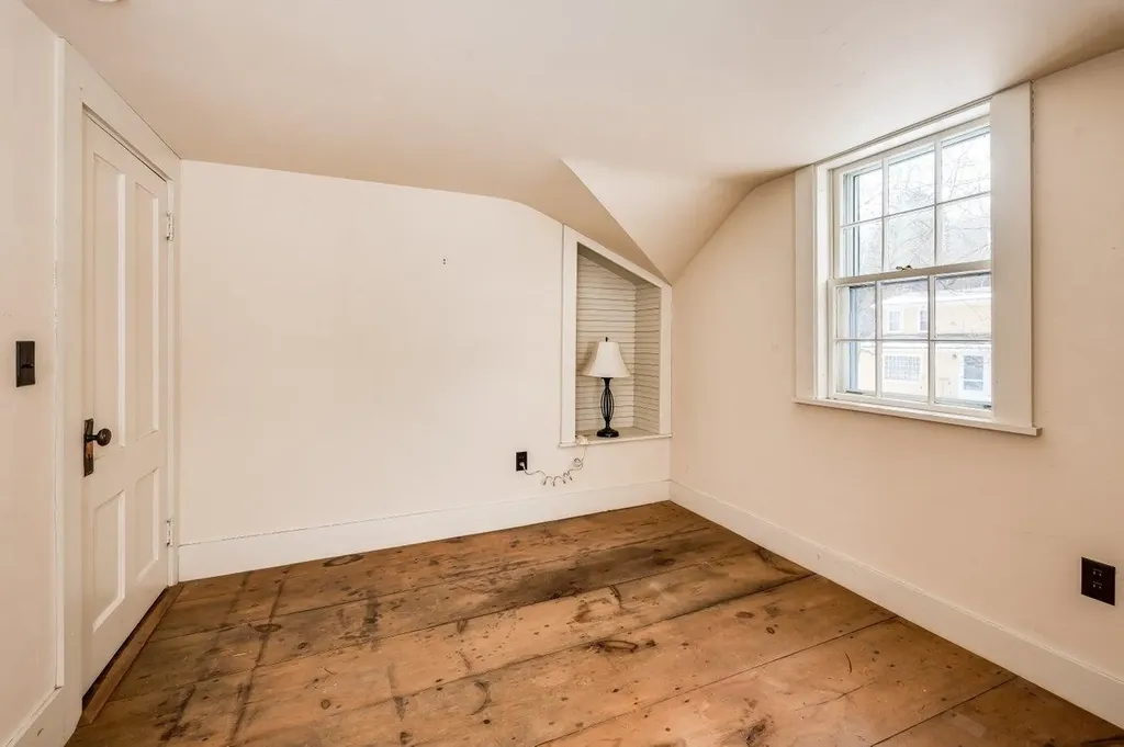 47 Newmarket Road Durham NH 03824