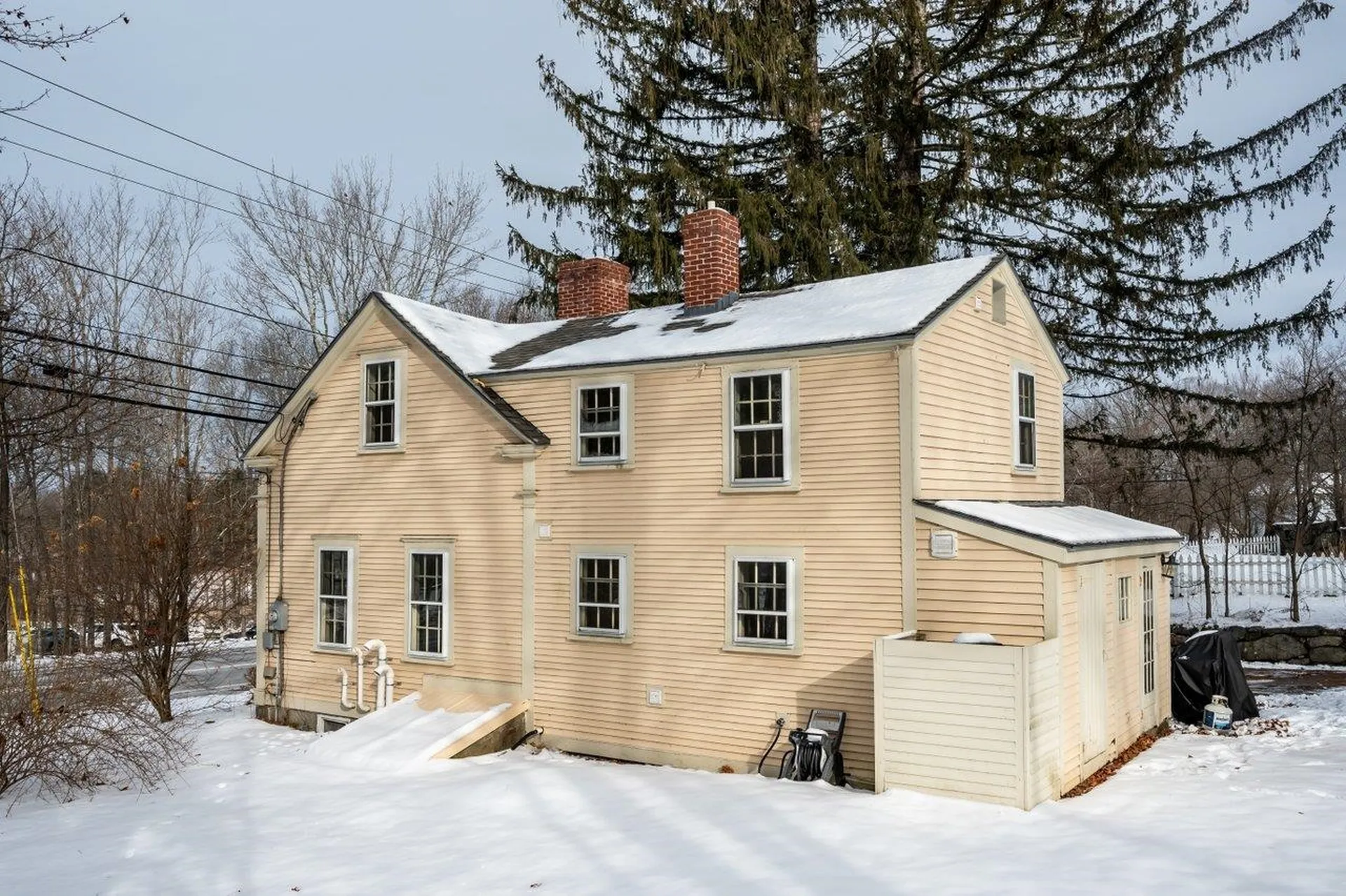 47 Newmarket Road Durham NH 03824