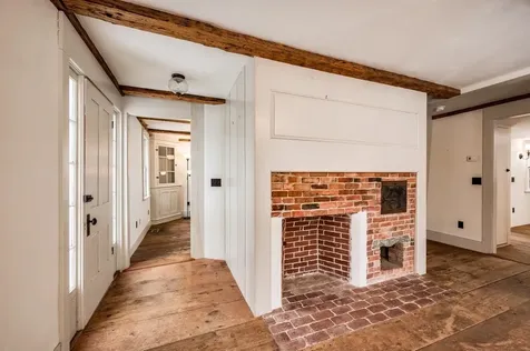 47 Newmarket Road Durham NH 03824