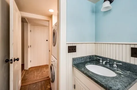 47 Newmarket Road Durham NH 03824