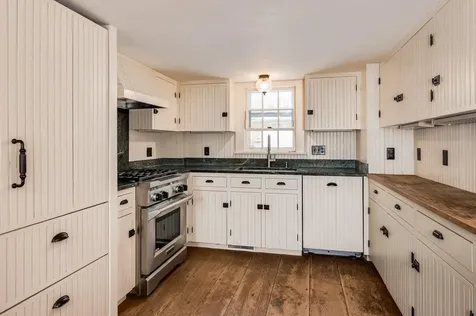 47 Newmarket Road Durham NH 03824