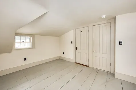 47 Newmarket Road Durham NH 03824