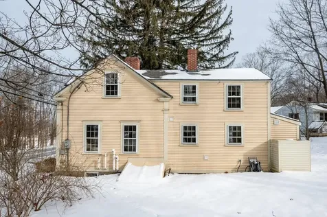 47 Newmarket Road Durham NH 03824