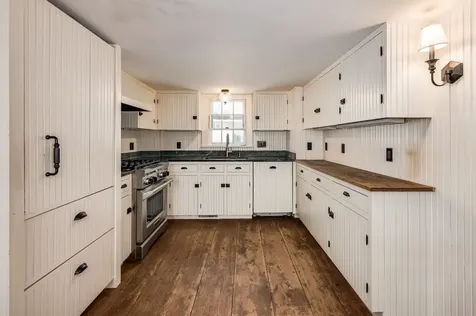 47 Newmarket Road Durham NH 03824