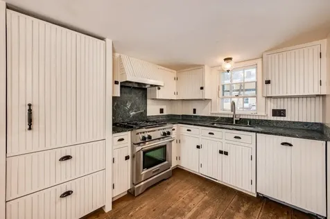 47 Newmarket Road Durham NH 03824