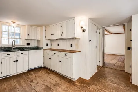 47 Newmarket Road Durham NH 03824