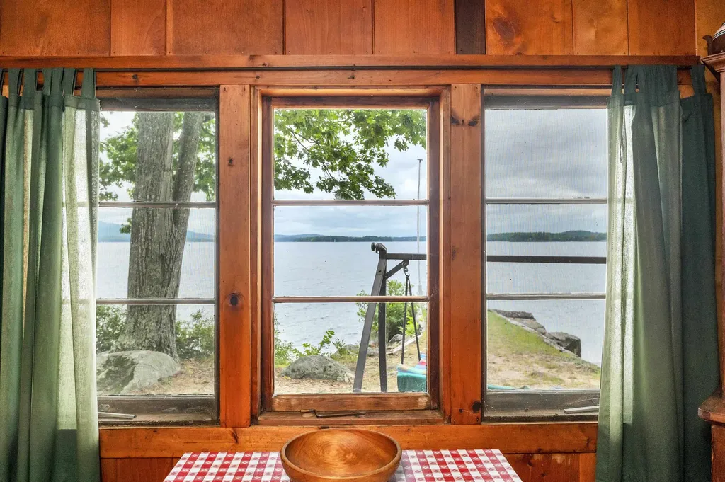 47 Pot O Beans Road Moultonborough NH 03254