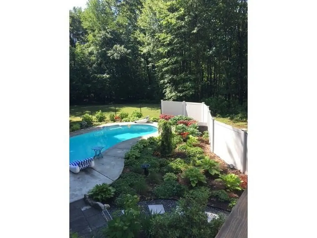 12 Highland Terrace Wolfeboro NH 03894