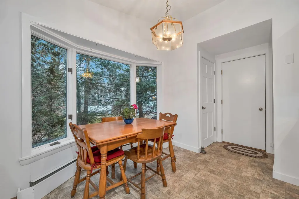 12 Highland Terrace Wolfeboro NH 03894