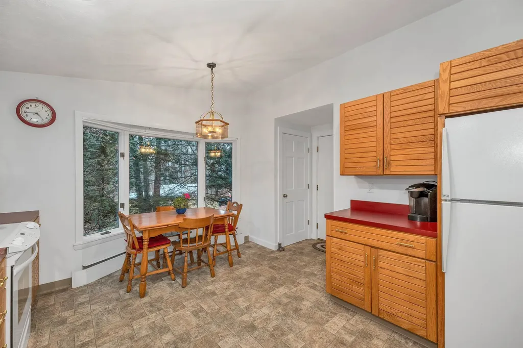 12 Highland Terrace Wolfeboro NH 03894