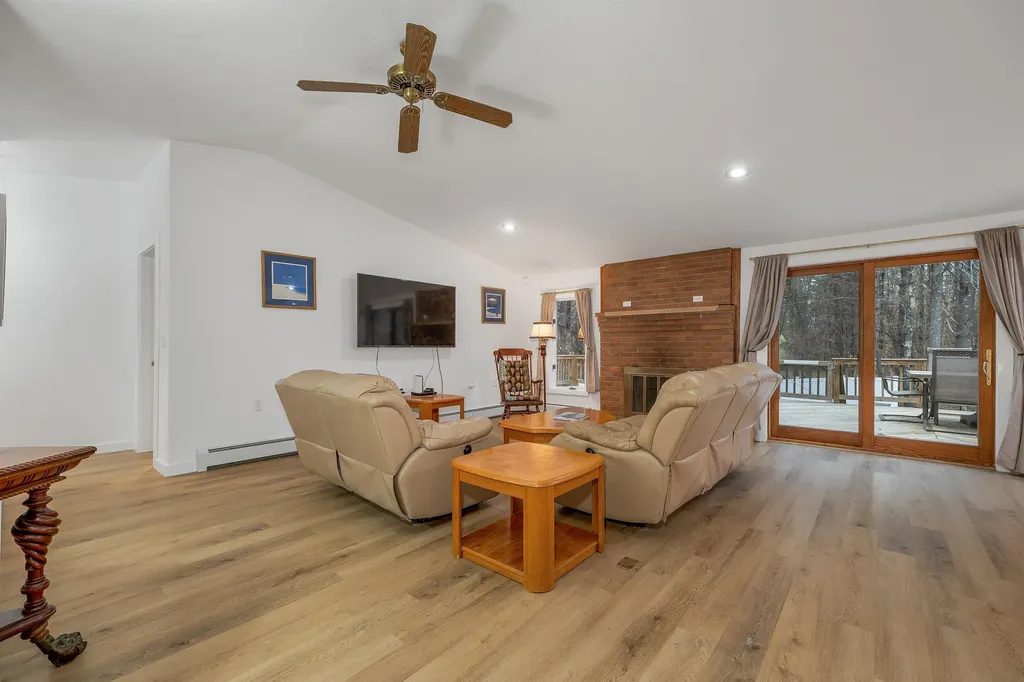 12 Highland Terrace Wolfeboro NH 03894