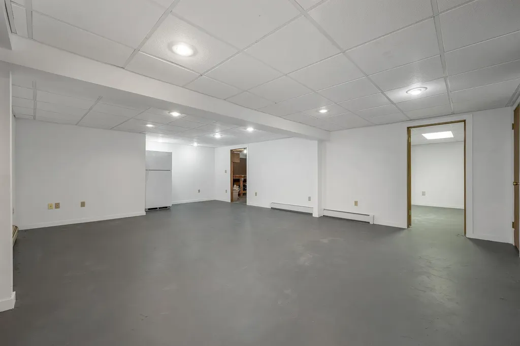 12 Highland Terrace Wolfeboro NH 03894