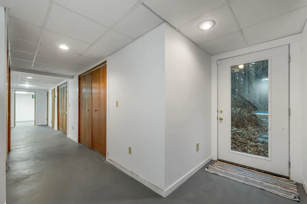 12 Highland Terrace Wolfeboro NH 03894