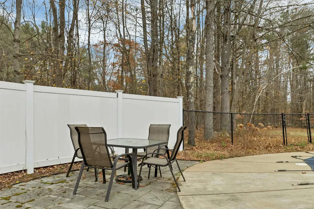 12 Highland Terrace Wolfeboro NH 03894